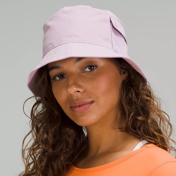 lululemon athletica Accessories - Lululemon in my level bucket hat with pocket